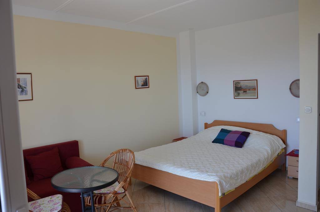 Apartments Loncar Gradac  Kamer foto
